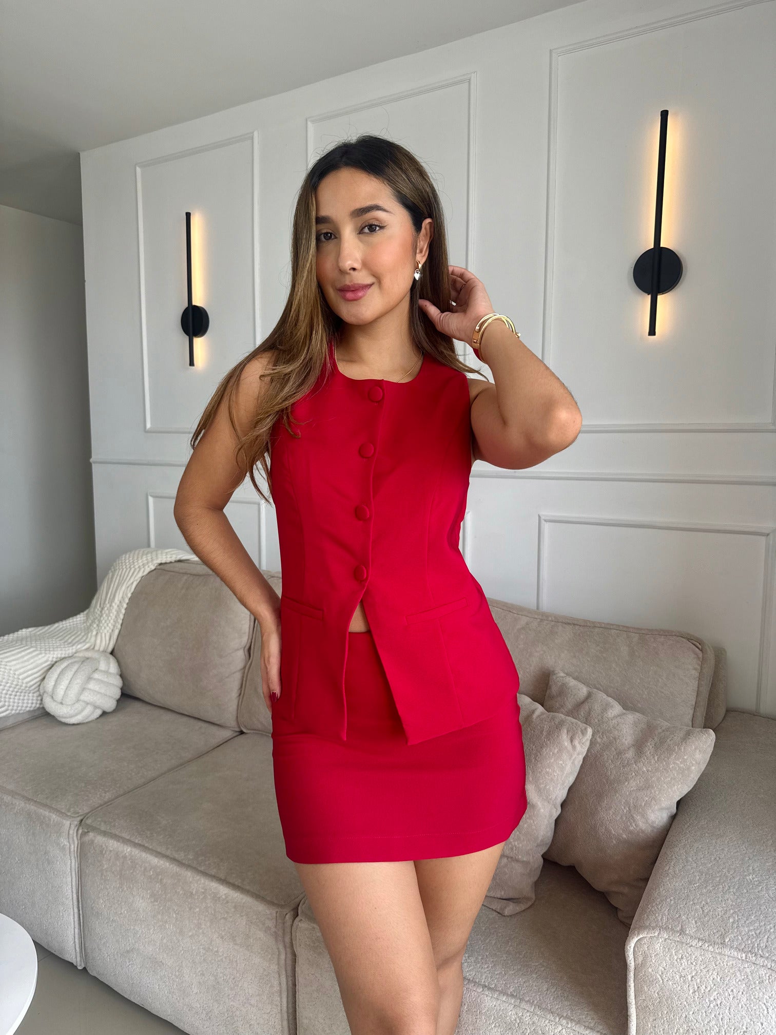 Camisa 4 botones color rojo cereza