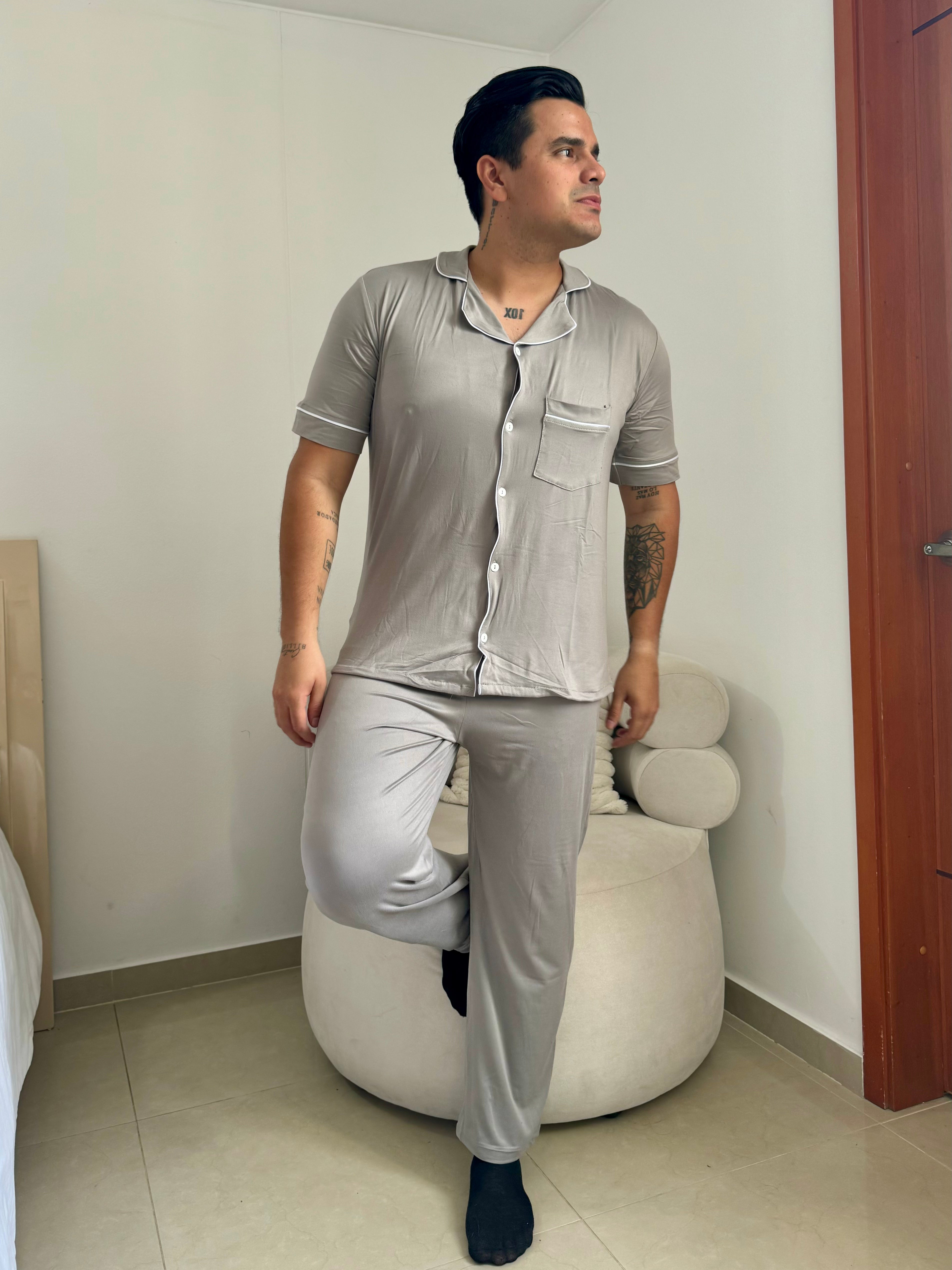 Pijama caballero manga corta y pantalon super suave Gris