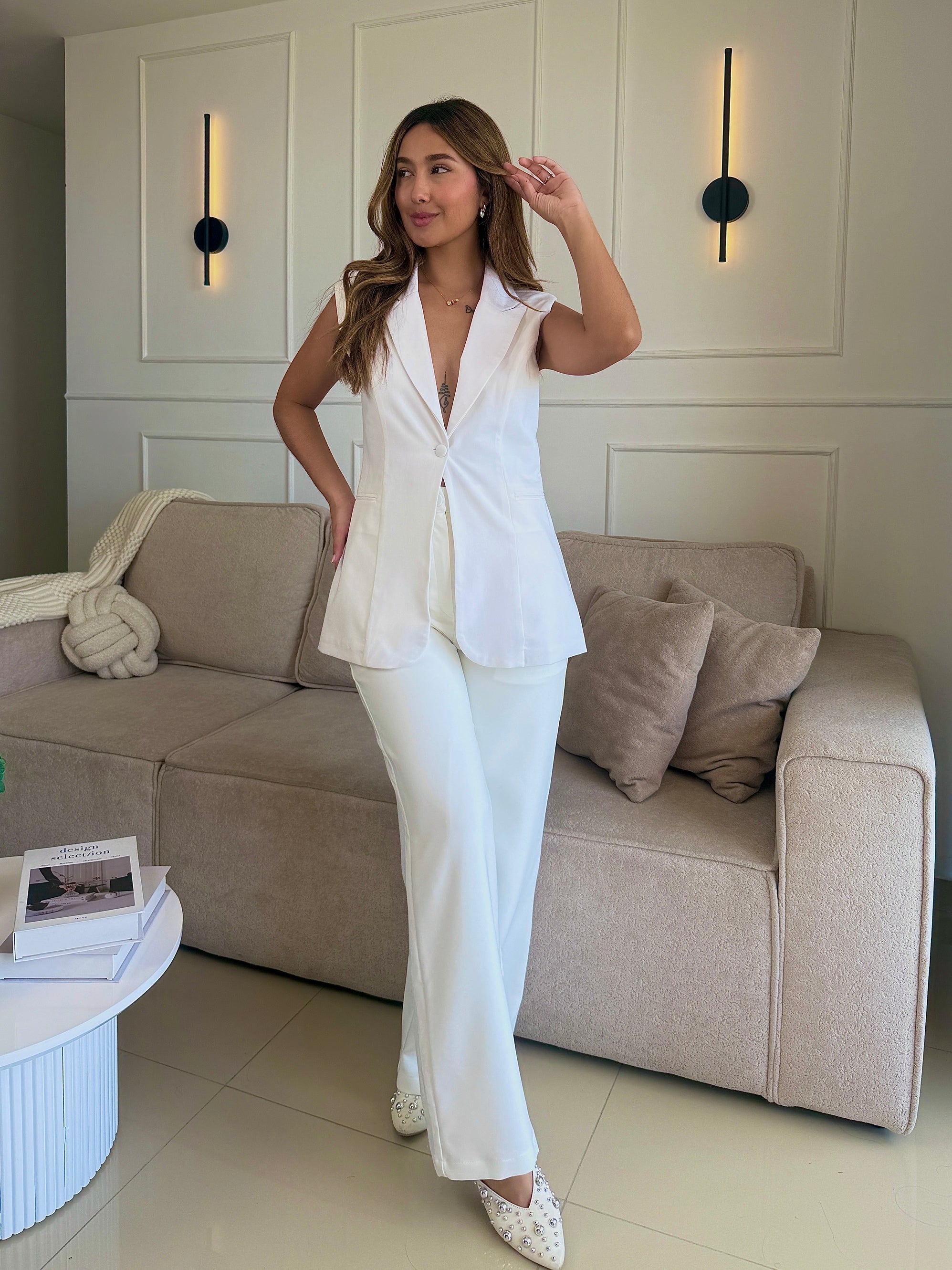 Set blazzer y pantalon con bolsillos en blanco hueso